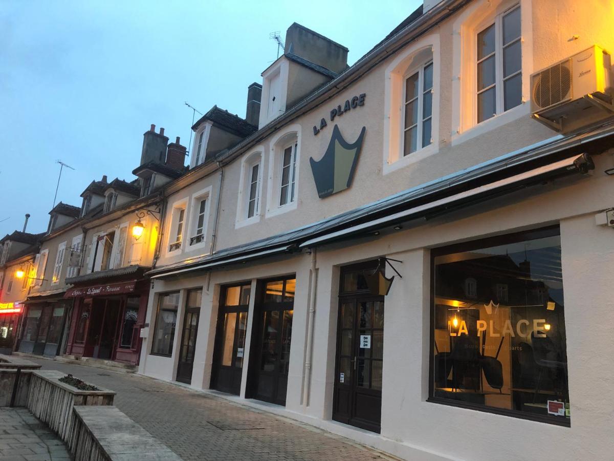 Hotel Restaurant La Place Saint-Amand-Mont-Rond 外观 照片