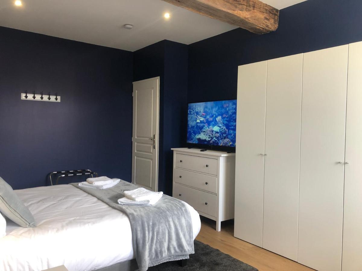 Hotel Restaurant La Place Saint-Amand-Mont-Rond 外观 照片