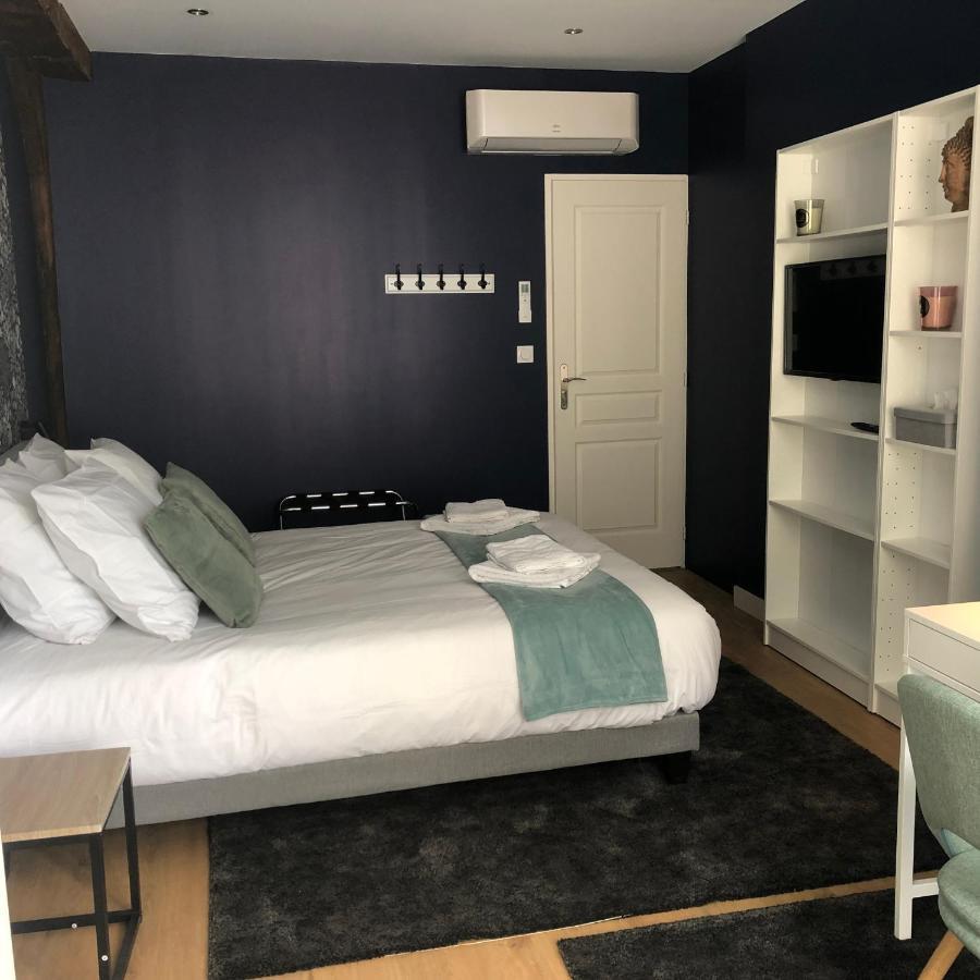 Hotel Restaurant La Place Saint-Amand-Mont-Rond 外观 照片