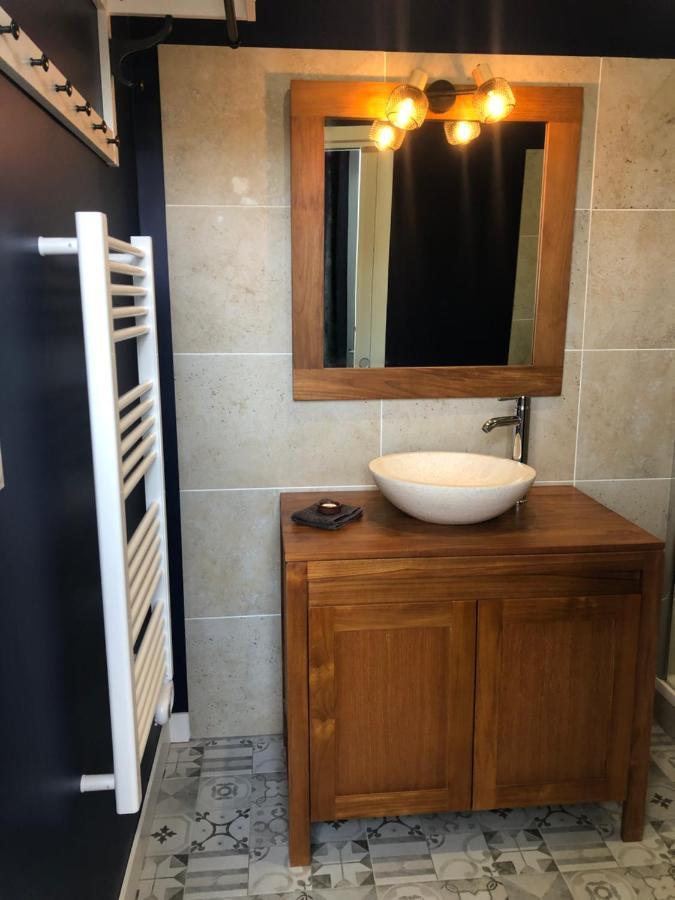 Hotel Restaurant La Place Saint-Amand-Mont-Rond 外观 照片