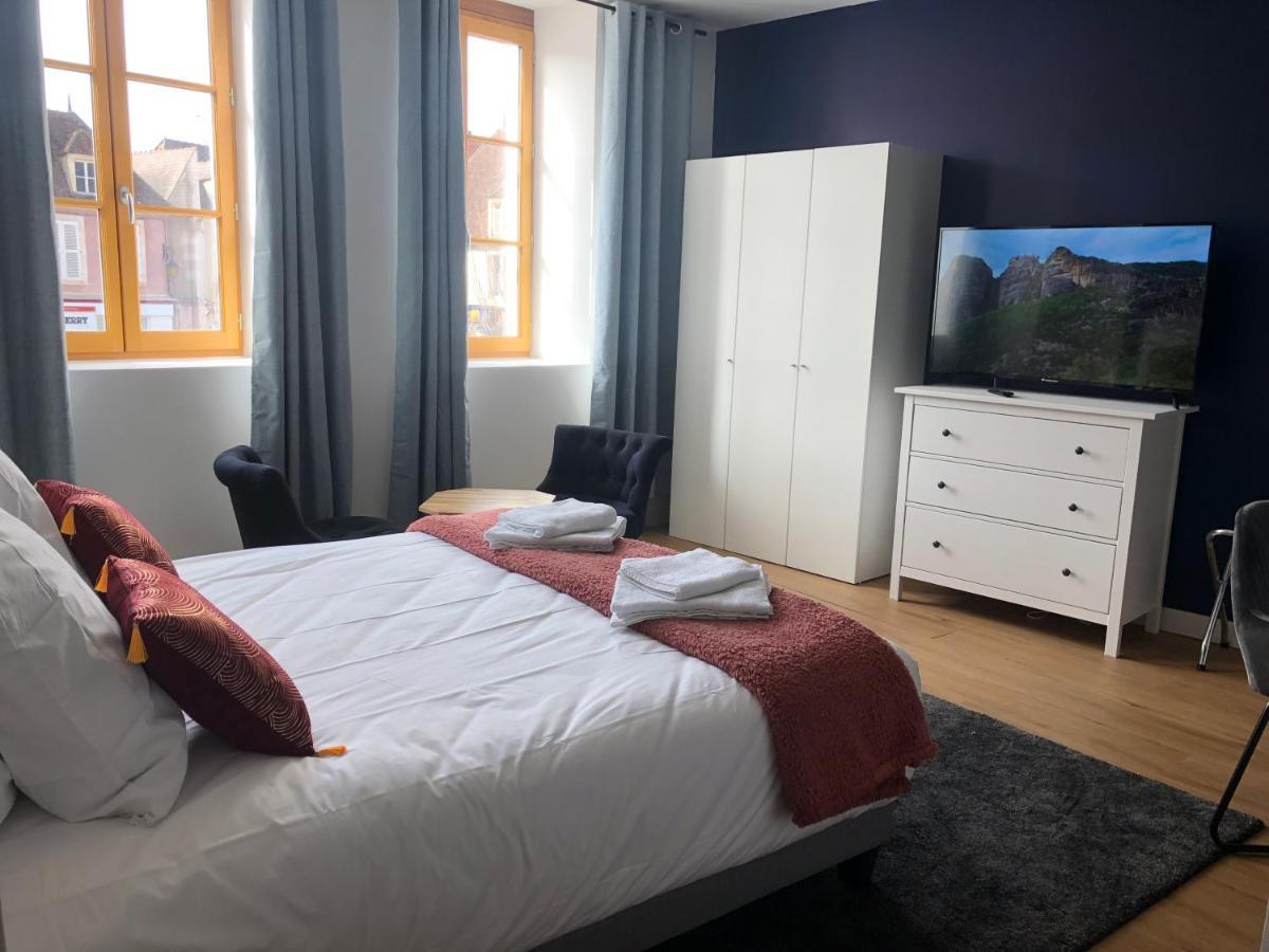 Hotel Restaurant La Place Saint-Amand-Mont-Rond 外观 照片