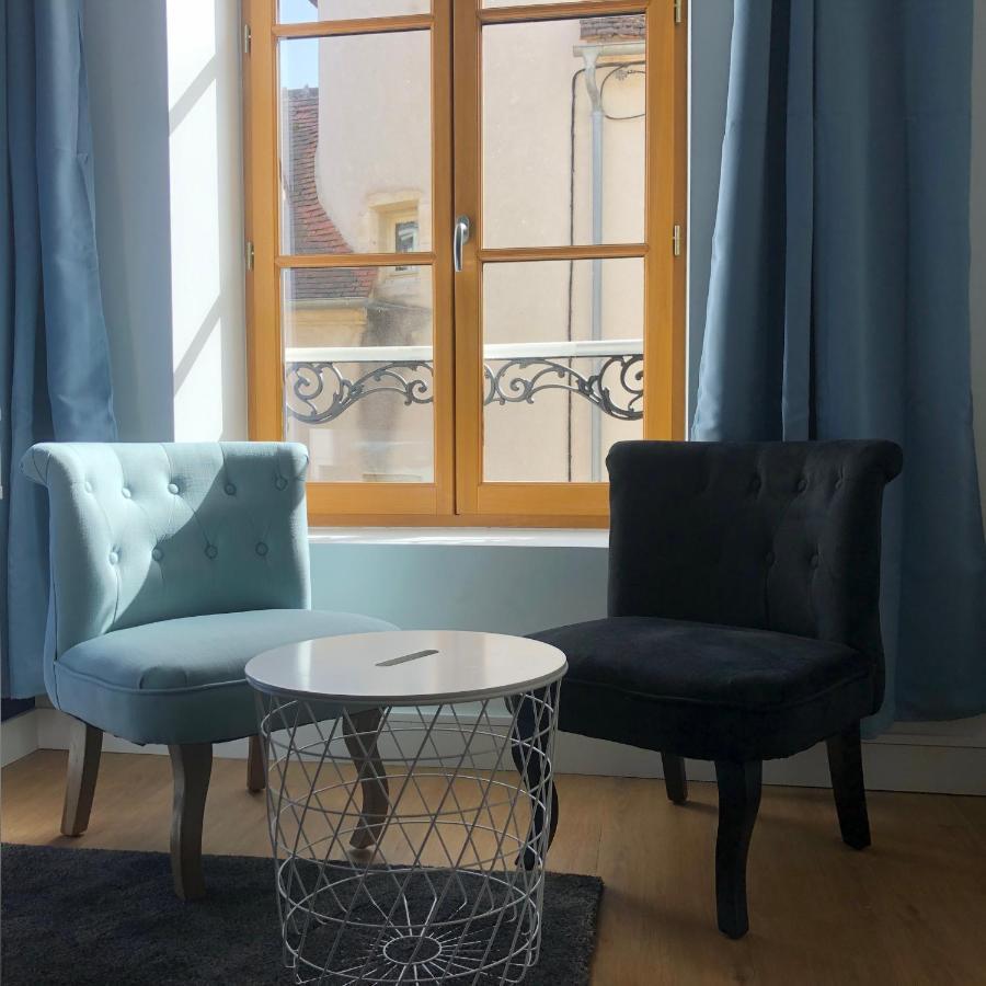 Hotel Restaurant La Place Saint-Amand-Mont-Rond 外观 照片
