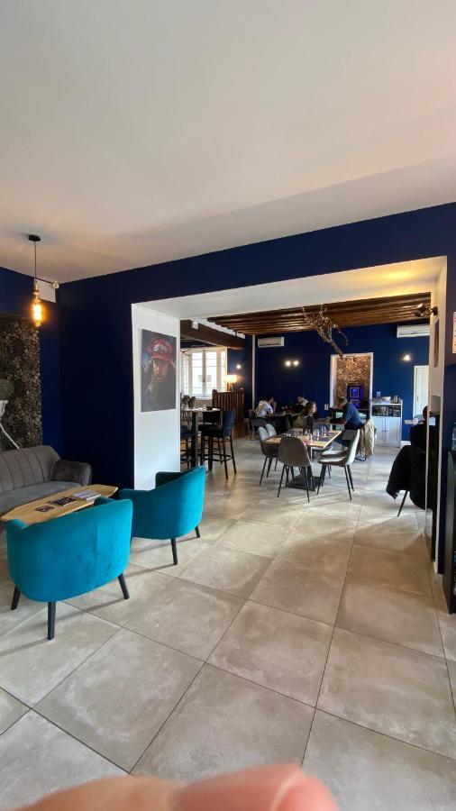 Hotel Restaurant La Place Saint-Amand-Mont-Rond 外观 照片